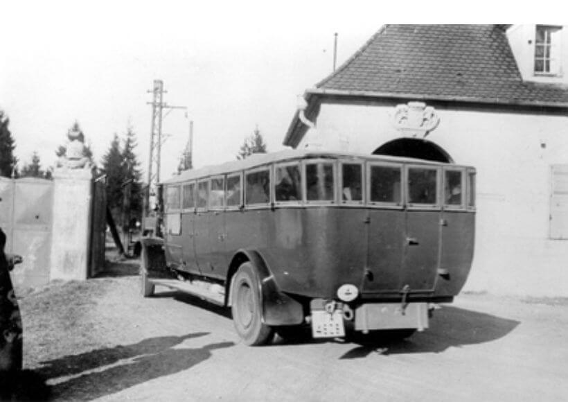 Ankunft des ersten Gefangenentransportes im KZ Dachau, 22.03.1933