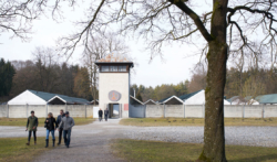 Eingang des Karmel Heilig Blut. Das Foto ist von 2017. (KZ-Gedenk·stätte Dachau)