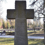 Denkmal der österreichischen Landsmannschaft auf dem Dachauer Waldfriedhof aus dem Jahr 1950